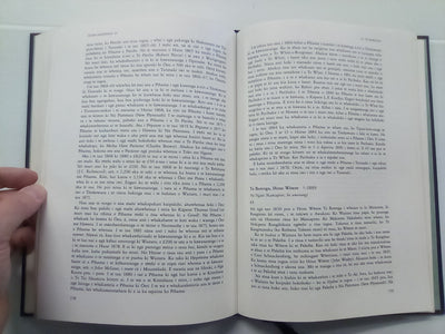 Nga Tangata Taumata Rau 1870-1900 (Biographies of Māori People in Te Reo)