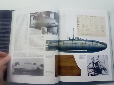 Submarines - From 1776 to the Present-Day - War Beneath the Waves (Jane's)