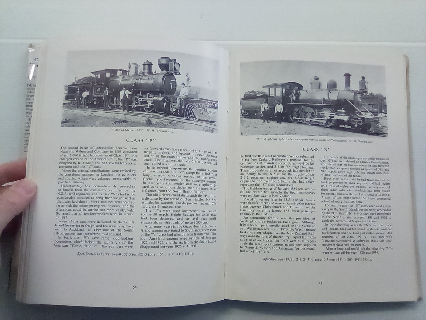 Cavalcade of New Zealand Locomotives (1965) by A.N. Palmer & W.W. Stewart