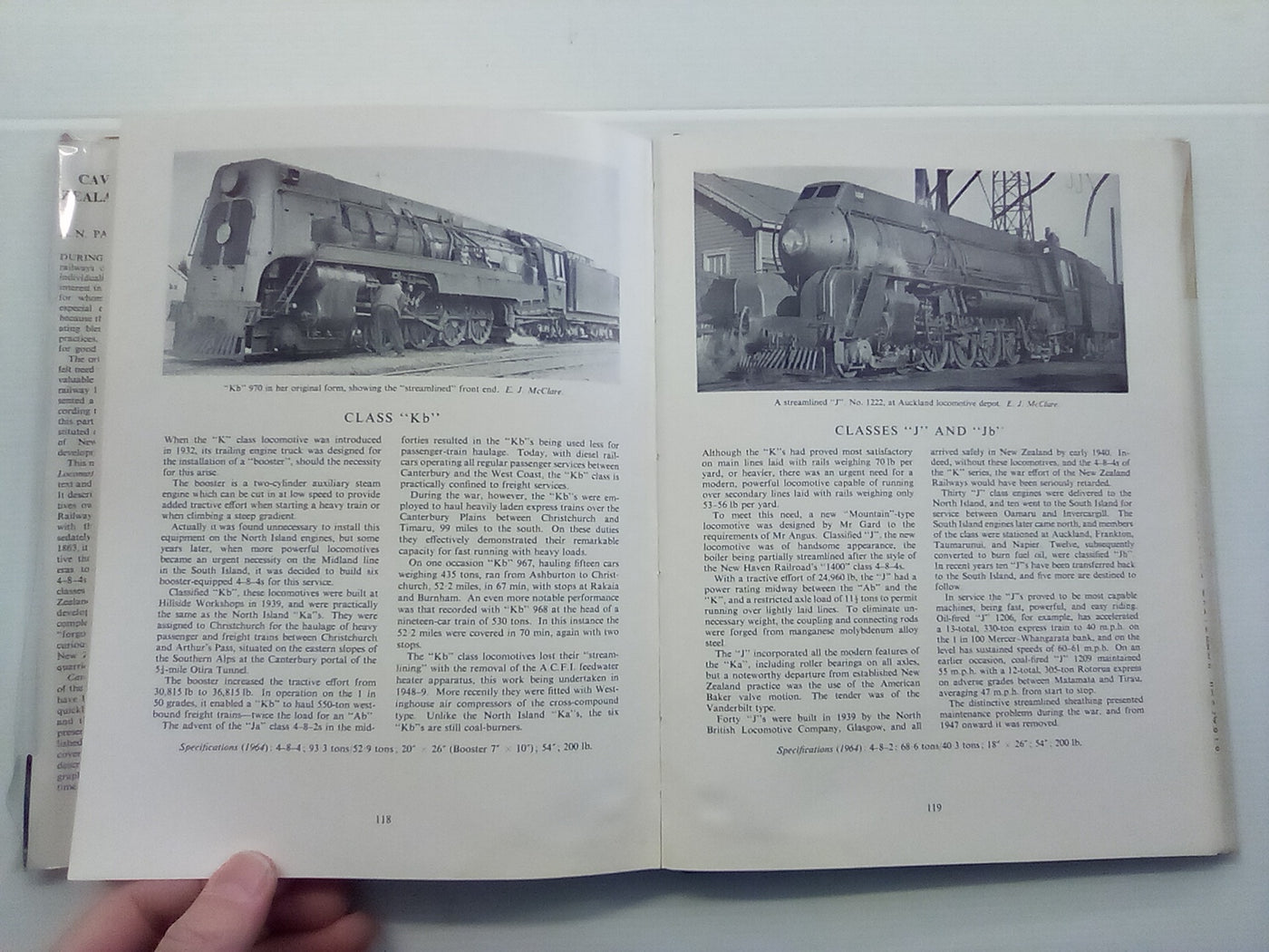 Cavalcade of New Zealand Locomotives (1965) by A.N. Palmer & W.W. Stewart